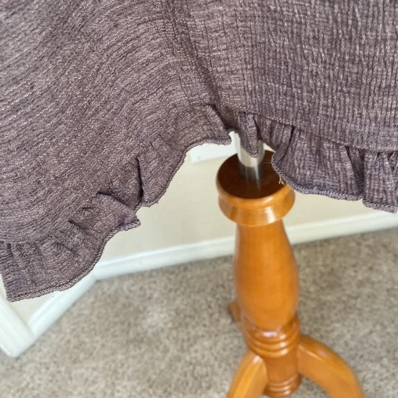 AnyBody Top With Ruffle Bottom - Picture 4 of 5